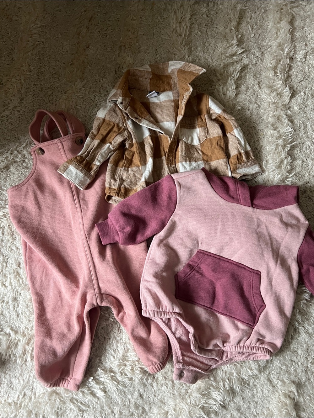 Old Navy Baby Bundle (3 Items)